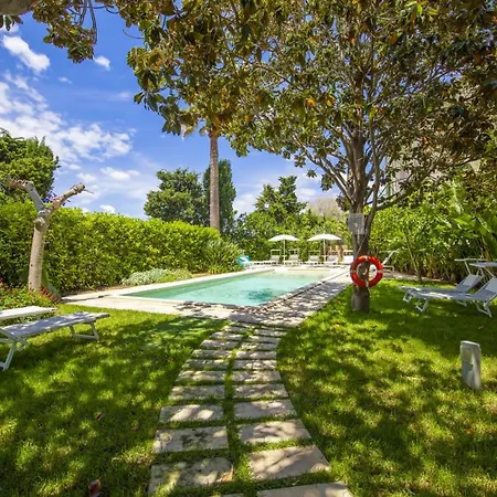 Relais Regina Rosanna 게스트하우스 갈리폴리