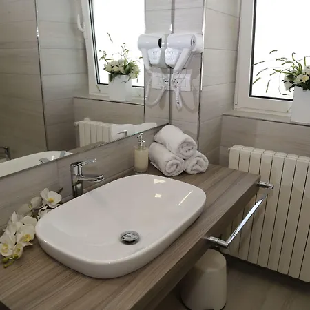 Relais Regina Rosanna Gasthuis Gallipoli