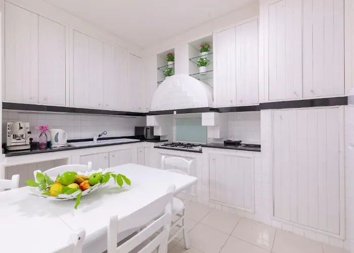 Relais Regina Rosanna Guest house 4*